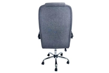 Sillón de oficina ergonómico con patas metálicas cromadas